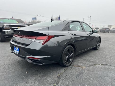 Used 2021 Hyundai Elantra SEL image 7