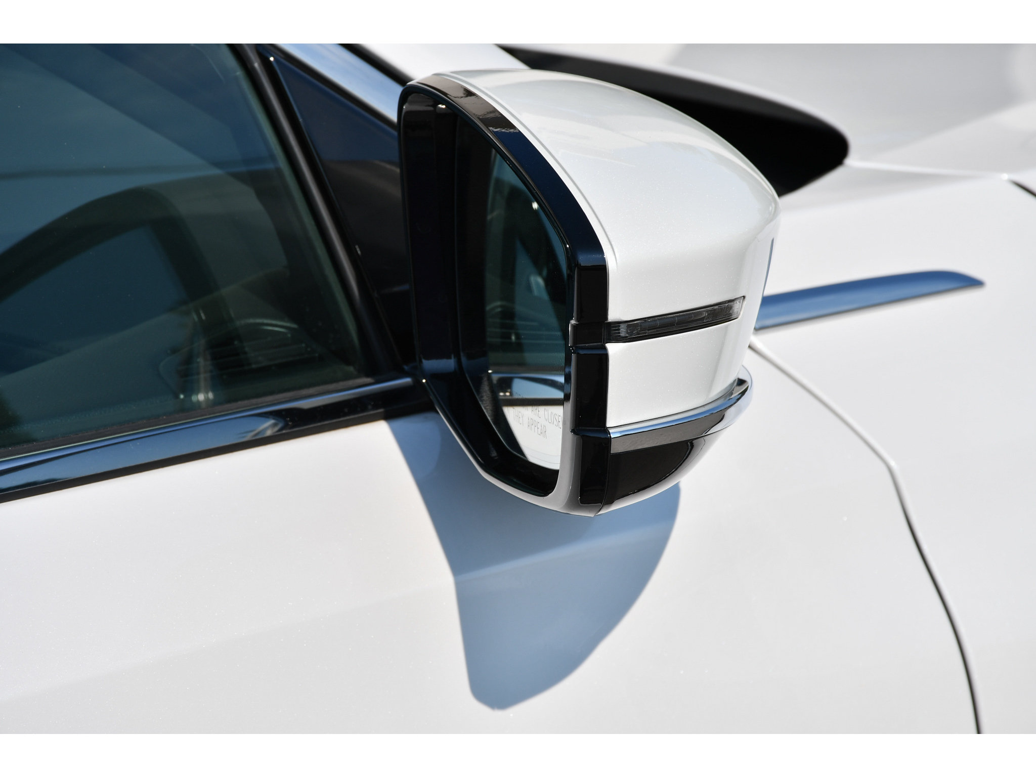 Used 2024 Acura MDX w/ Advance Package AWD/4WD image 30