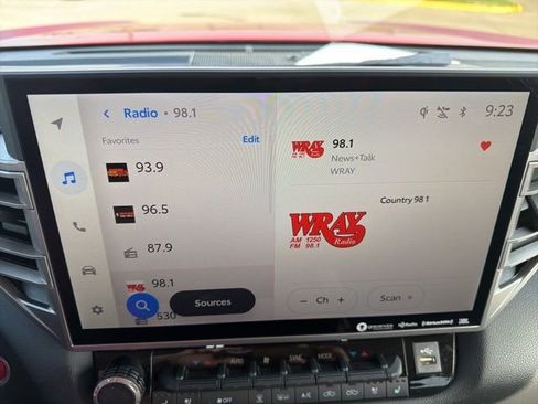 Used 2024 Toyota Tundra Limited w/ TRD Off-Road Package image 20