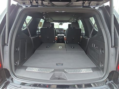 Used 2023 GMC Yukon Denali Ultimate AWD/4WD image 14