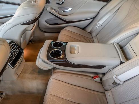 Used 2018 Mercedes-Benz S 560 Sedan image 42