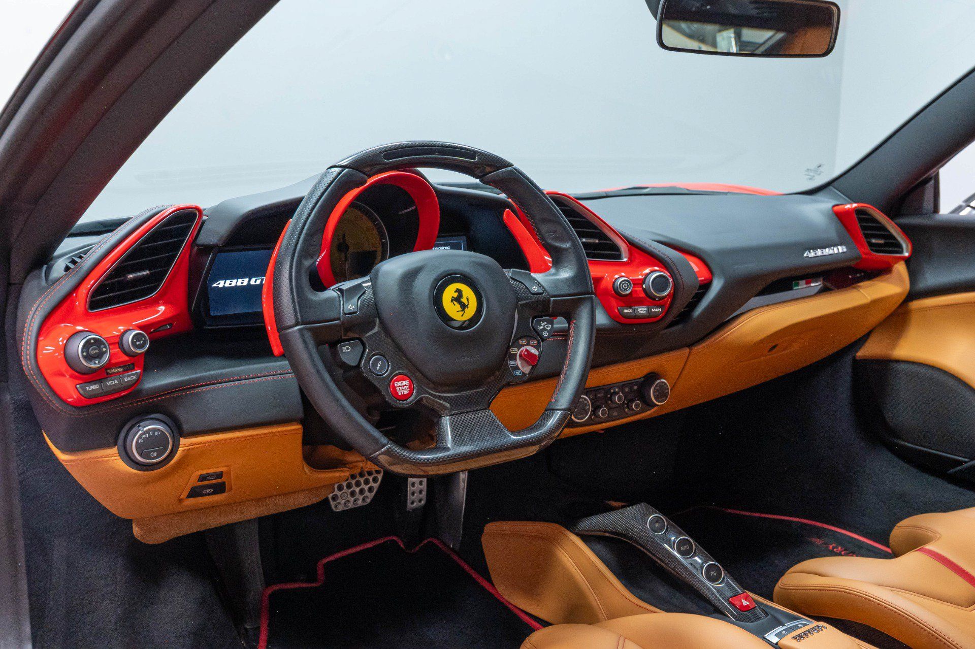 Used 2016 Ferrari 488 GTB RWD image 11