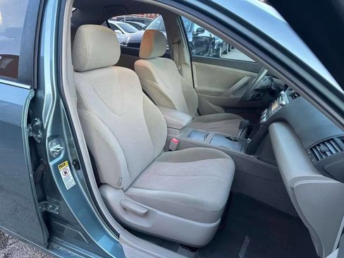 Used 2011 Toyota Camry image 13
