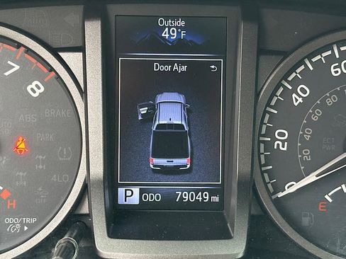 Certified 2019 Toyota Tacoma TRD Off-Road AWD/4WD image 18