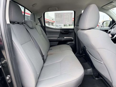 Certified 2018 Toyota Tacoma SR5 image 14