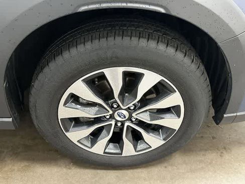 Used 2023 Subaru Outback Limited image 5