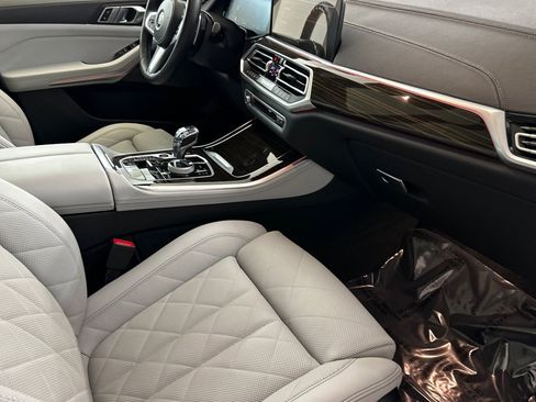 Certified 2023 BMW X5 sDrive40i w/ M Sport Package image 33