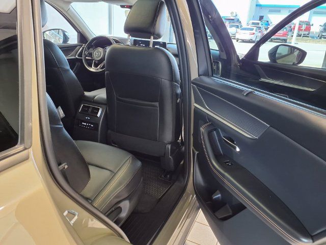 Used 2025 MAZDA CX-70 Plug-In Hybrid w/ Premium Pkg AWD/4WD image 28