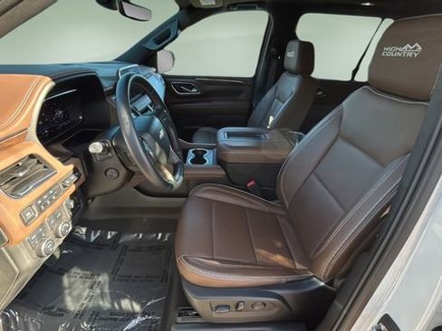 Used 2024 Chevrolet Tahoe High Country image 18