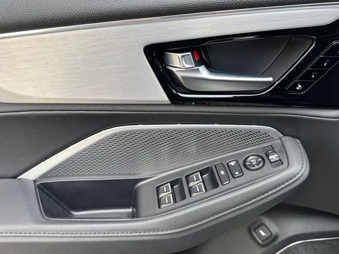 Certified 2025 Acura MDX FWD image 15