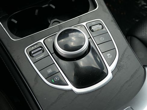 Used 2019 Mercedes-Benz GLC 300 w/ AMG Line image 22