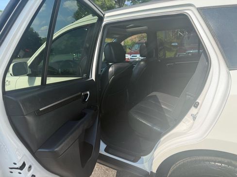 Used 2009 Hyundai Santa Fe Limited FWD image 18