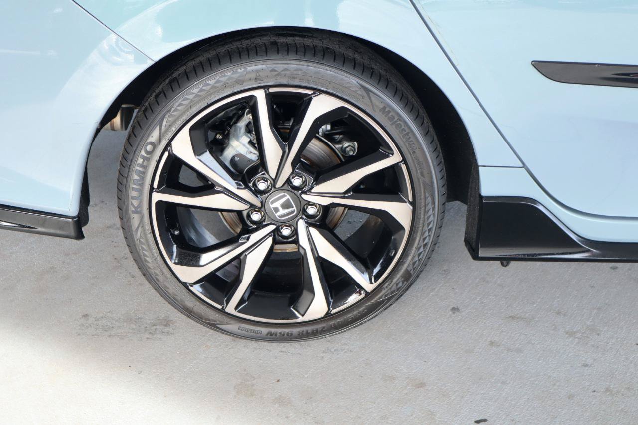 Used 2018 Honda Civic Sport image 5