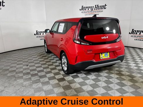 Used 2024 Kia Soul LX w/ Option Group 015 FWD image 10