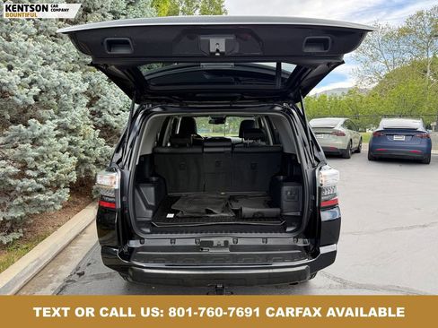 Used 2022 Toyota 4Runner TRD Off-Road Premium w/ Moonroof Package AWD/4WD image 36