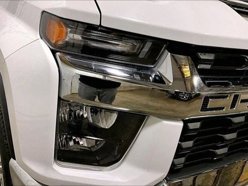 Certified 2023 Chevrolet Silverado 2500 LT w/ Convenience Package image 4