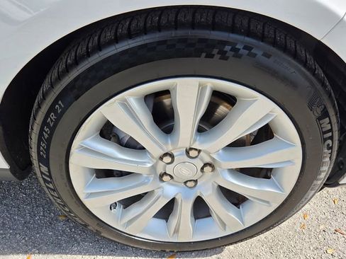 Used 2016 Land Rover Range Rover Supercharged image 10