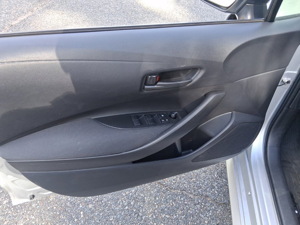 Used 2023 Toyota Corolla LE FWD image 9