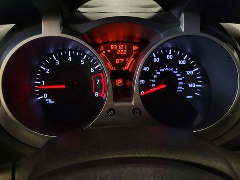 Used 2015 Nissan Juke S FWD image 23
