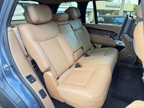 Used 2024 Land Rover Range Rover Long Wheelbase Autobiography image 56