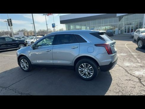 Certified 2023 Cadillac XT5 Premium Luxury image 6