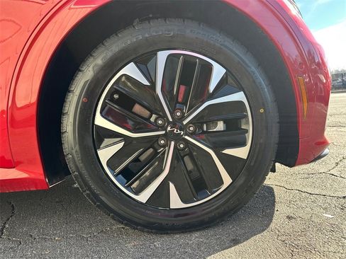 Used 2023 Kia EV6 GT-Line w/ GT-Line Suede Seat Package image 13