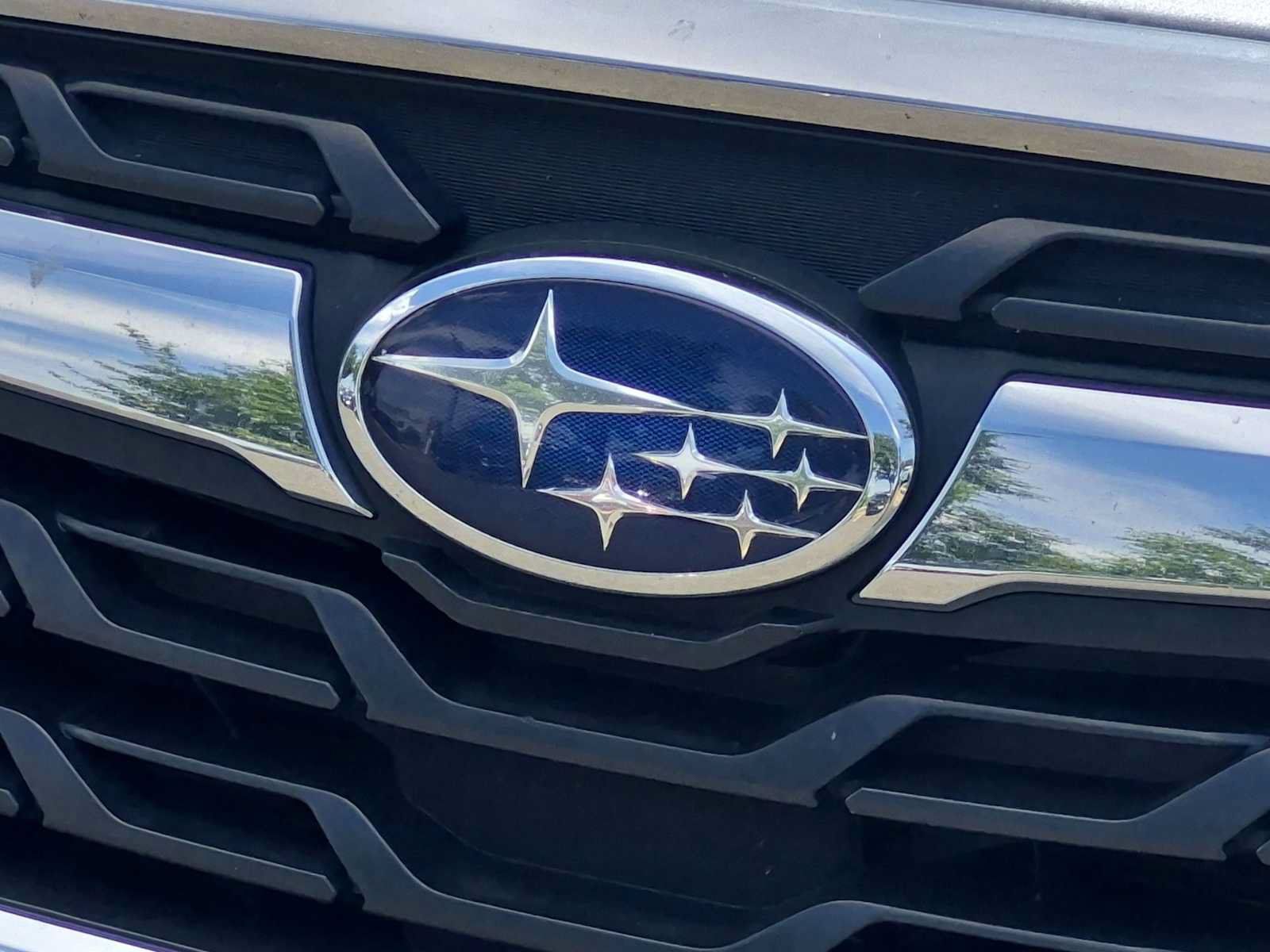 Used 2017 Subaru Forester 2.5i Touring AWD/4WD image 12