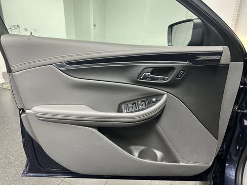 Certified 2019 Chevrolet Impala LS FWD image 21