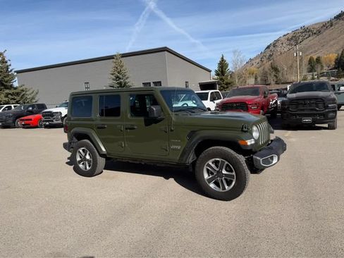 Used 2023 Jeep Wrangler Unlimited Sahara AWD/4WD image 6