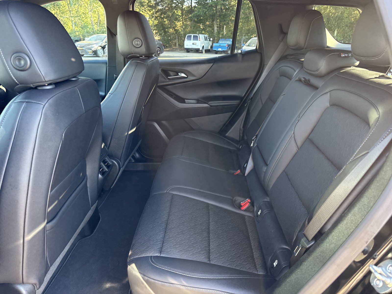 Used 2026 Chevrolet Equinox LT w/ Convenience Package II FWD image 13