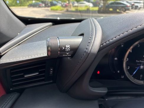 Used 2022 Lexus LC 500 Convertible w/ Touring Package RWD image 16