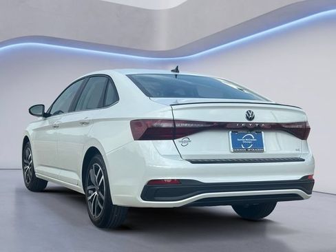 New 2026 Volkswagen Jetta SE FWD image 5