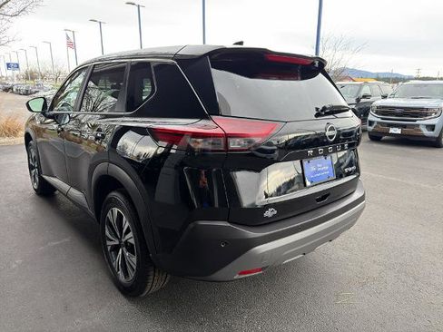 Used 2023 Nissan Rogue SV image 12