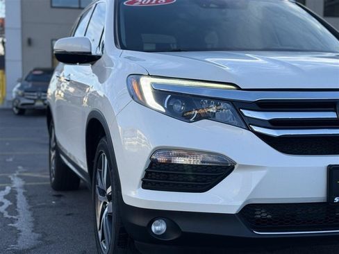 Used 2018 Honda Pilot Elite image 9