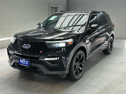 Used 2020 Ford Explorer ST w/ ST Street Pack AWD/4WD image 3