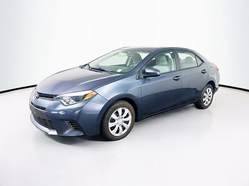 Used 2015 Toyota Corolla LE image 3