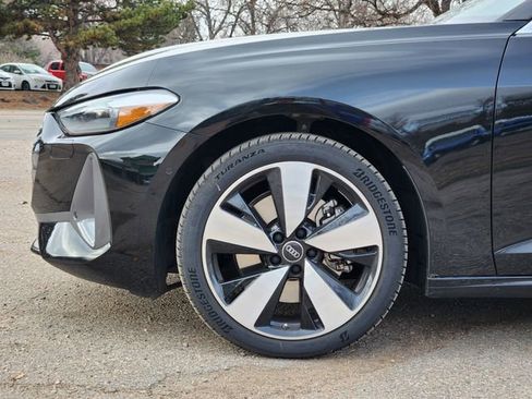 Used 2025 Audi A5 2.0T Premium w/ Convenience Package image 8