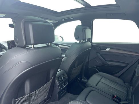 Used 2023 Audi Q5 2.0T Premium Plus w/ Premium Plus Package image 41