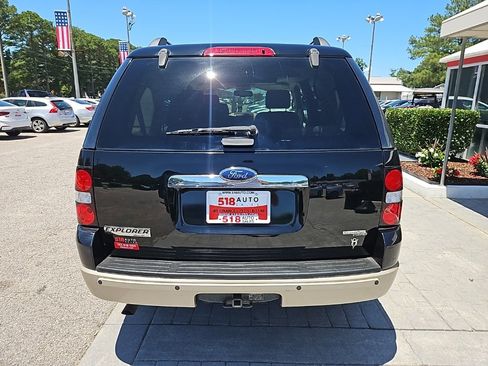 Used 2006 Ford Explorer Eddie Bauer image 4
