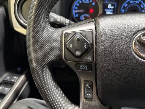 Used 2022 Toyota Tacoma SR5 image 18