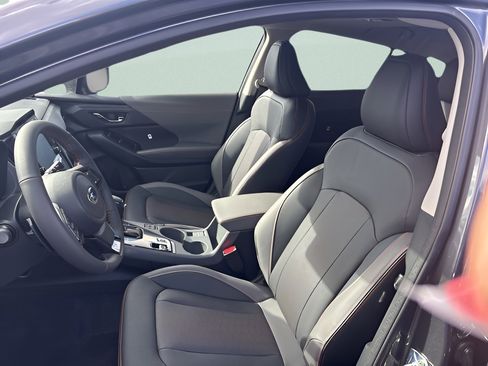 Used 2025 Subaru Crosstrek 2.5i Limited w/ Crosstrek Mirror Package image 7