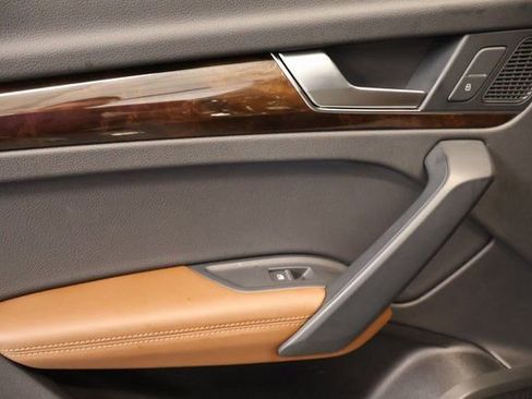 Used 2019 Audi Q5 2.0T Premium Plus w/ Premium Plus Package image 29