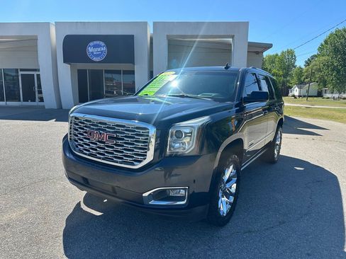 Used 2020 GMC Yukon Denali w/ Denali Ultimate Package AWD/4WD image 1