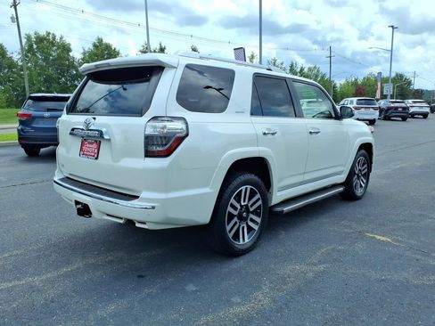 Used 2017 Toyota 4Runner Limited AWD/4WD image 26