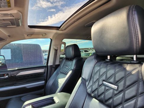 Used 2017 Toyota Tundra Platinum image 18