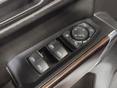 Used 2021 GMC Sierra 1500 SLT image 45