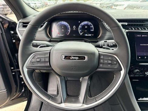New 2025 Jeep Grand Cherokee Altitude RWD image 15