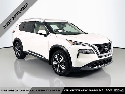 Certified 2023 Nissan Rogue SL w/ SL Premium Package image 3