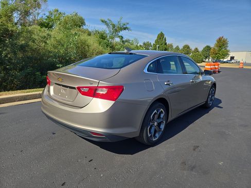 Used 2023 Chevrolet Malibu LT image 3