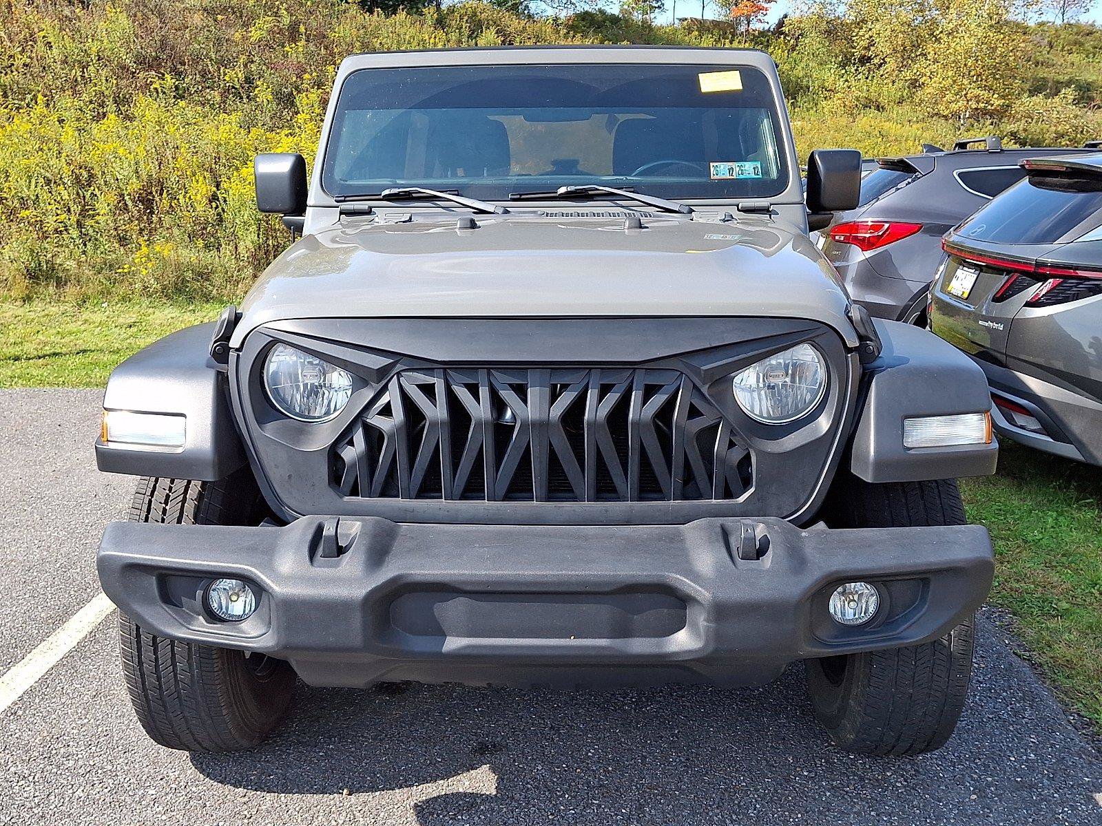 Used 2020 Jeep Wrangler Unlimited Sport AWD/4WD image 2
